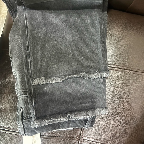 NWT GOOD AMERICAN JEANS - Picture 6 of 7